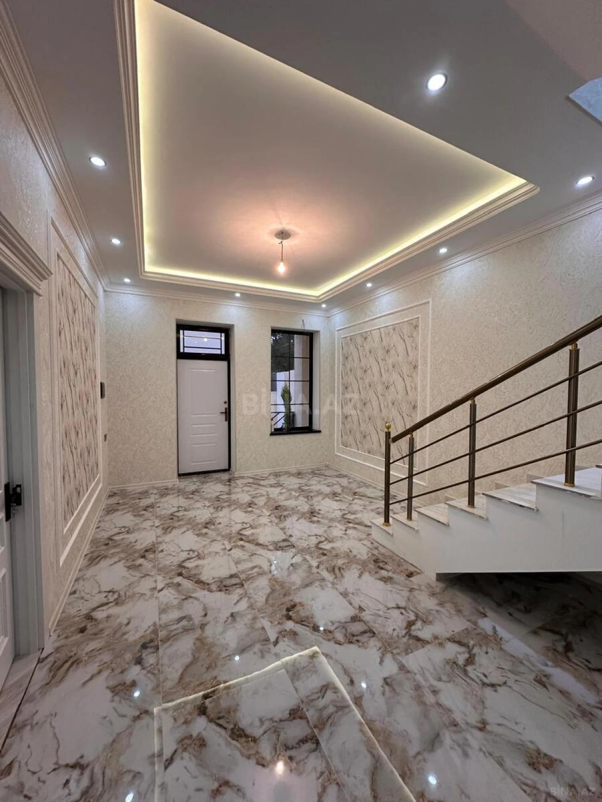 Satılır 5 otaqlı həyət evi 150 m²