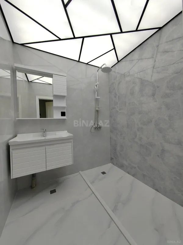 Satılır 3 otaqlı mənzil 127 m²