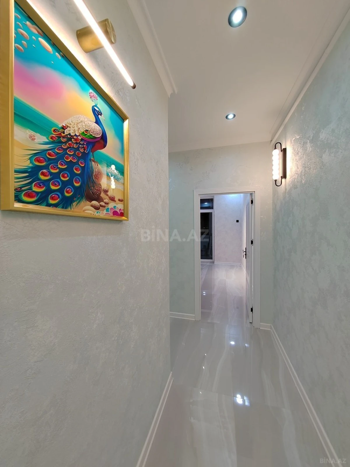 Satılır 3 otaqlı mənzil 127 m²