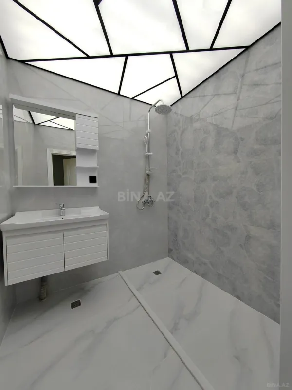 Satılır 3 otaqlı mənzil 127 m²