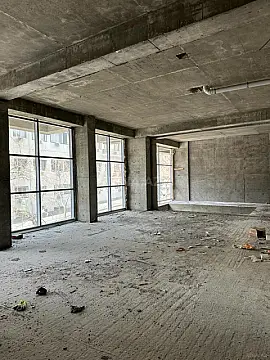 Satılır obyekt 154 m²