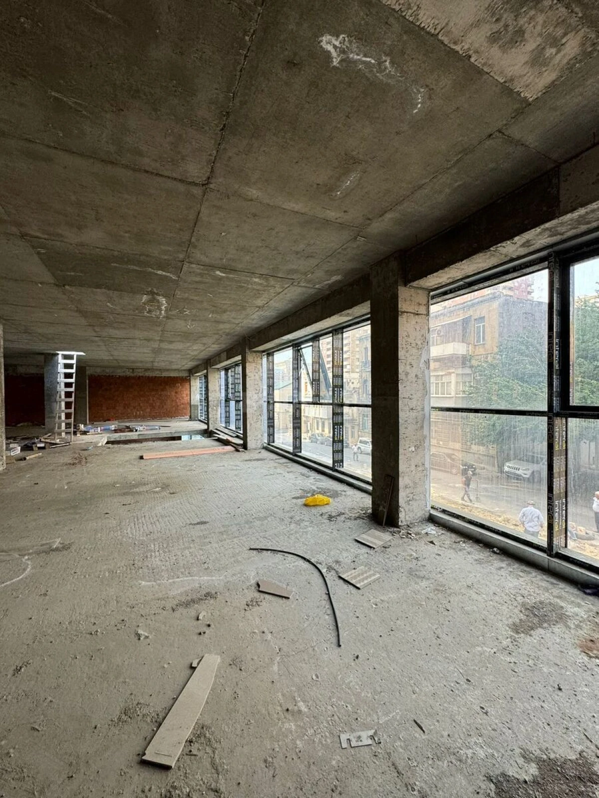 Satılır obyekt 154 m²