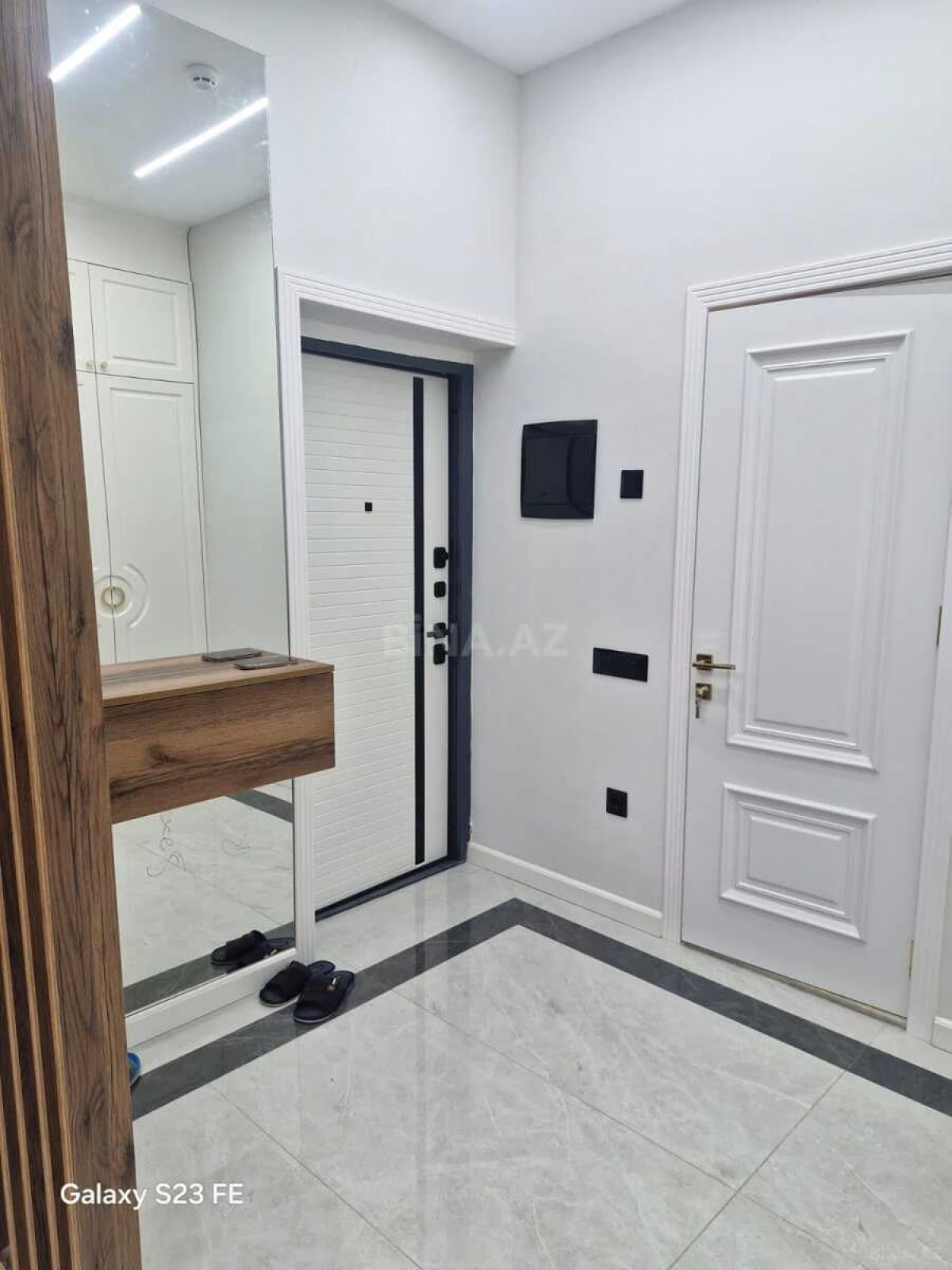 Satılır 2 otaqlı mənzil 57 m²