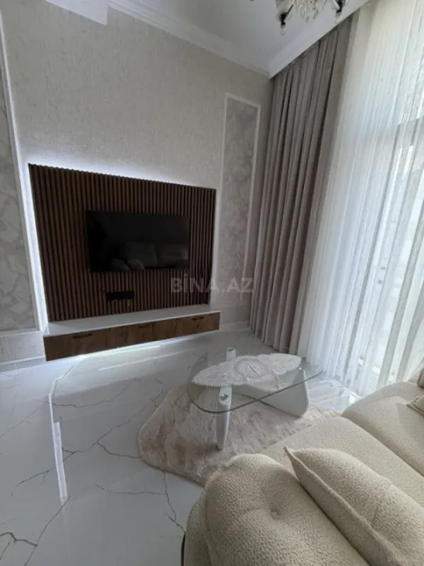 Satılır 2 otaqlı mənzil 57 m²