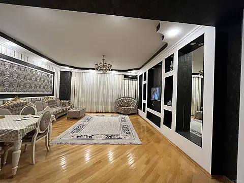 Satılır 3 otaqlı mənzil 106 m²