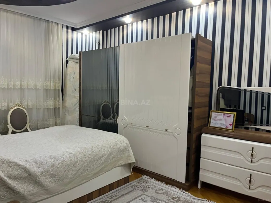 Satılır 3 otaqlı mənzil 106 m²