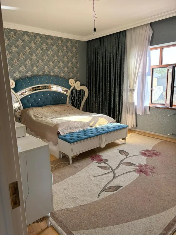 Satılır 4 otaqlı həyət evi 130 m²