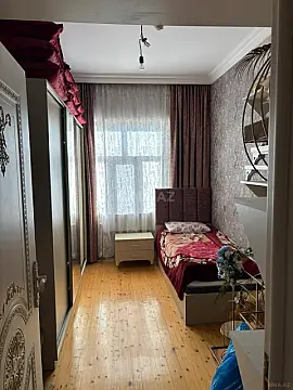Satılır 4 otaqlı həyət evi 130 m²