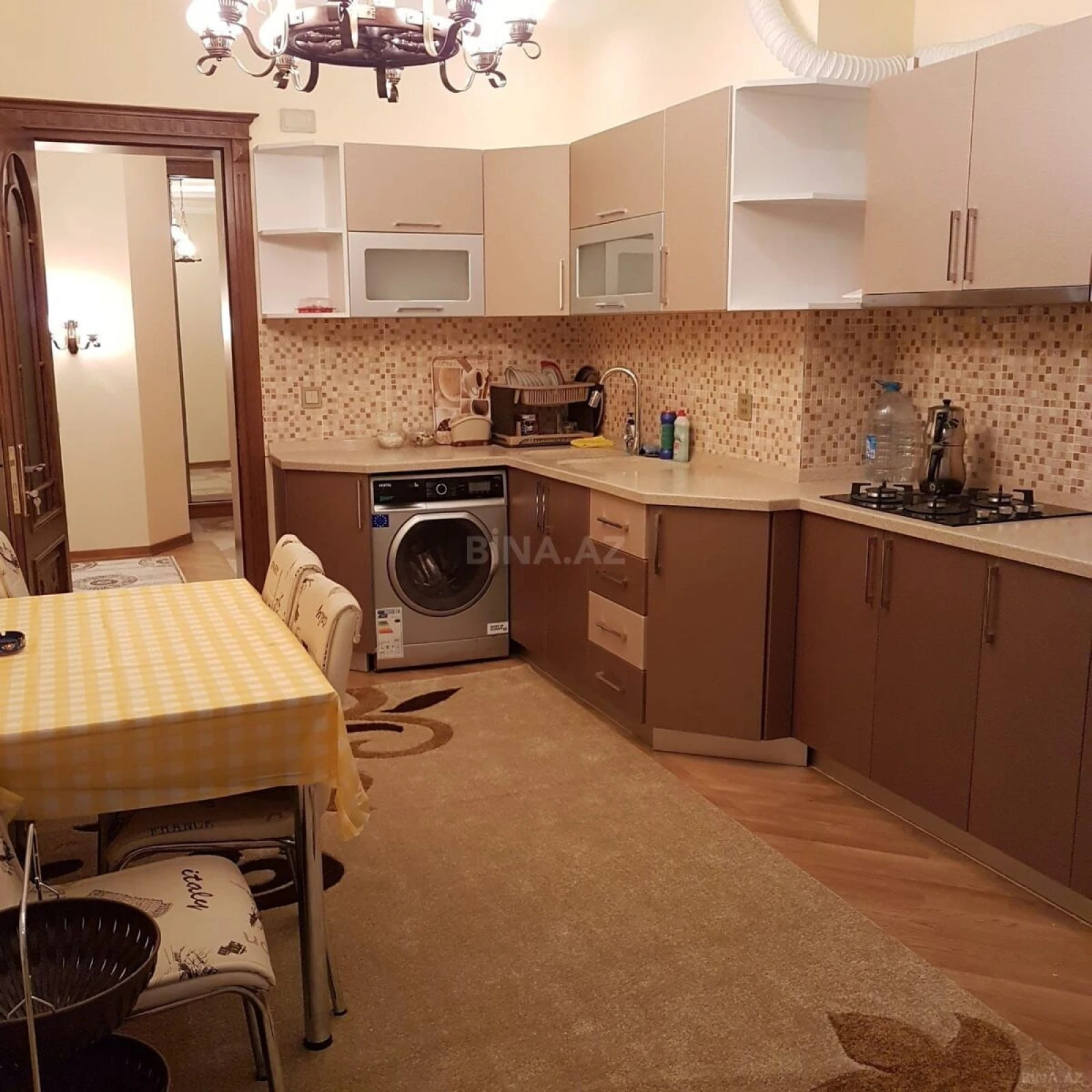 Kirayə verilir 3 otaqlı mənzil 170 m²