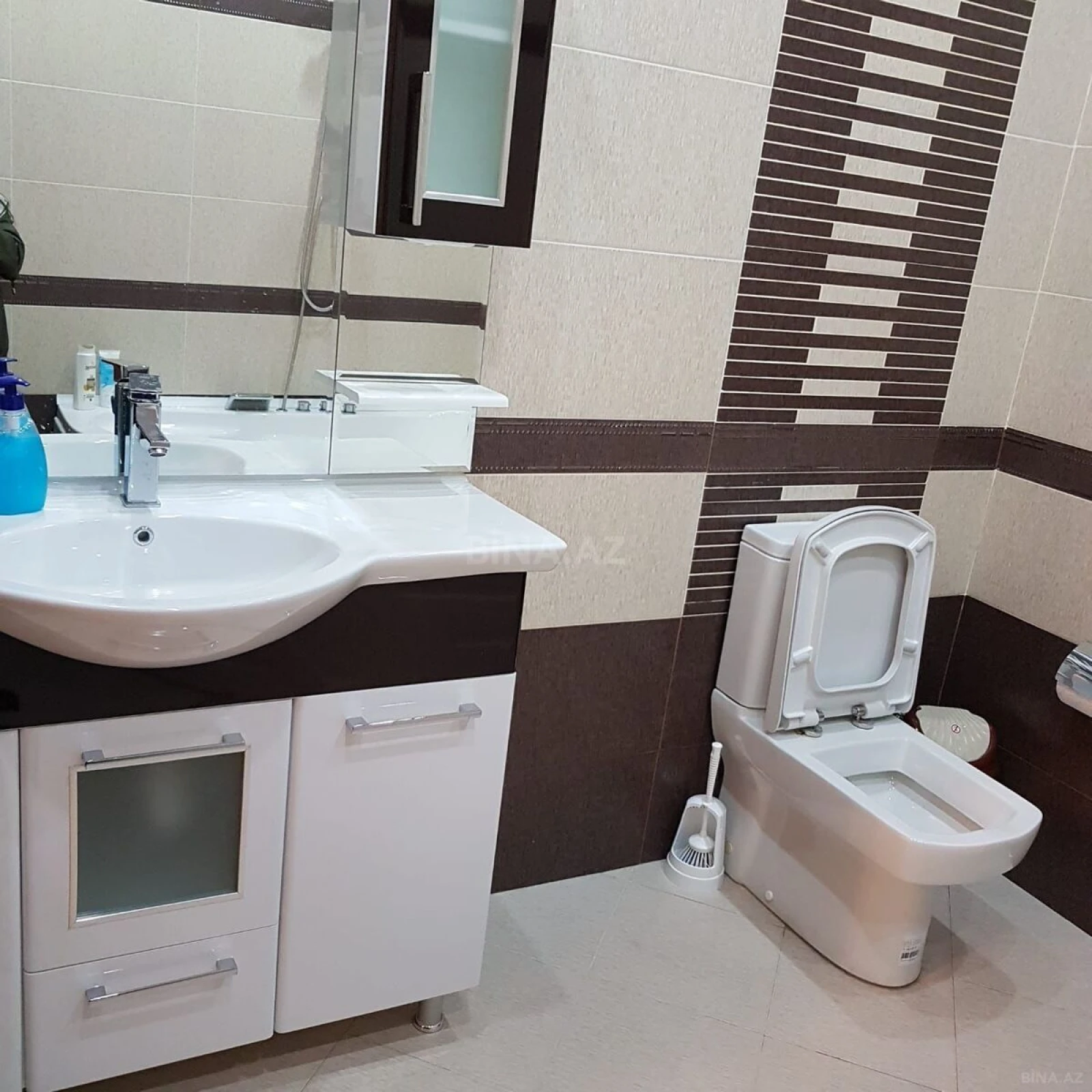 Kirayə verilir 3 otaqlı mənzil 170 m²