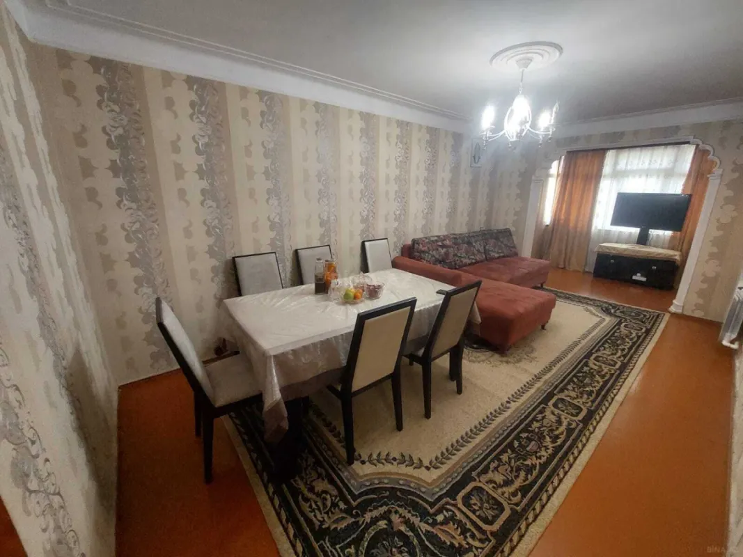 Satılır 4 otaqlı mənzil 70 m²