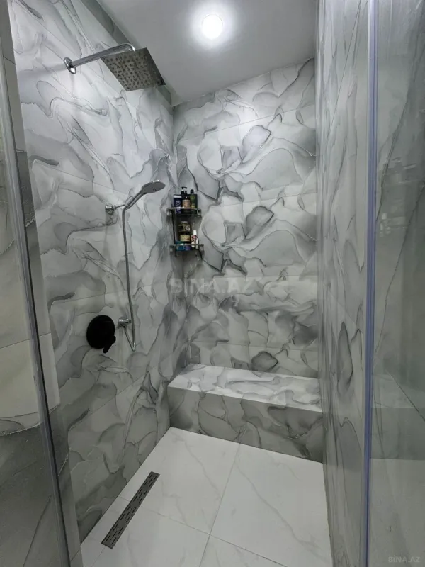 Satılır 3 otaqlı mənzil 145 m²