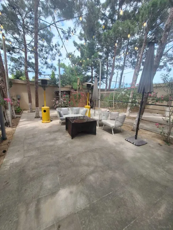 Satılır 4 otaqlı həyət evi 250 m²