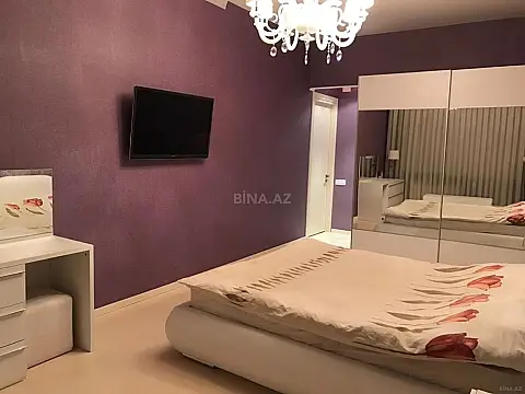 Kirayə verilir 2 otaqlı mənzil 100 m²