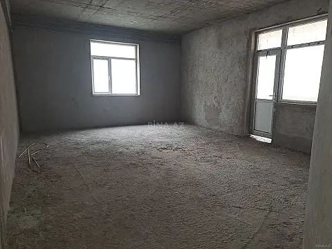 Satılır 3 otaqlı mənzil 151 m²
