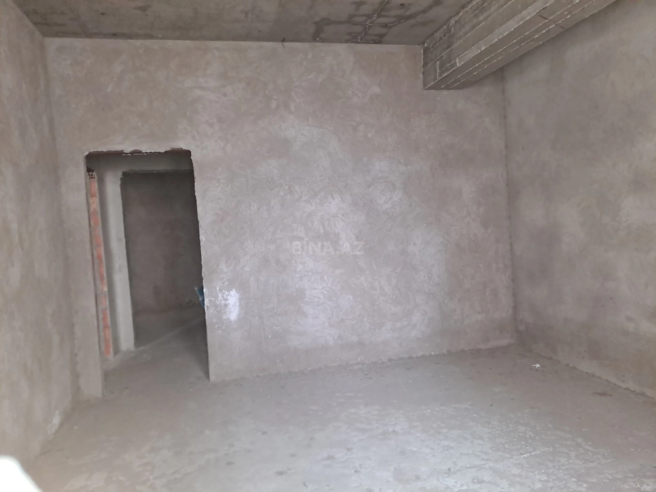 Satılır 3 otaqlı mənzil 151 m²