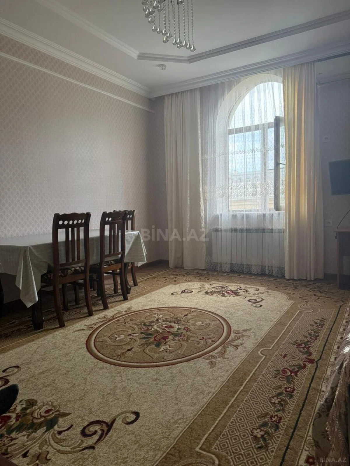 Kirayə verilir 2 otaqlı mənzil 60 m²