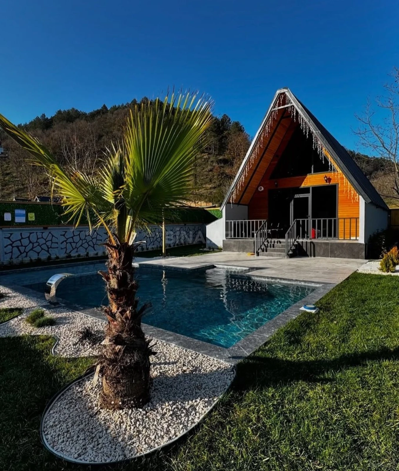 Kirayə verilir 2 otaqlı həyət evi 100 m²