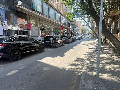 Kirayə verilir obyekt 60 m² — Bakı, Nərimanov 60.00 m²