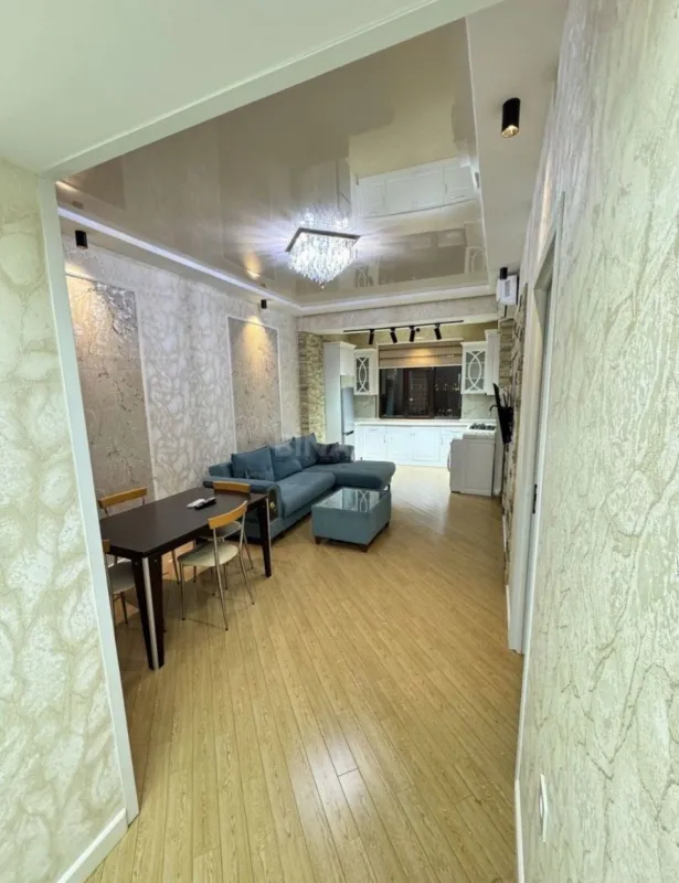 Kirayə verilir 2 otaqlı mənzil 65 m²