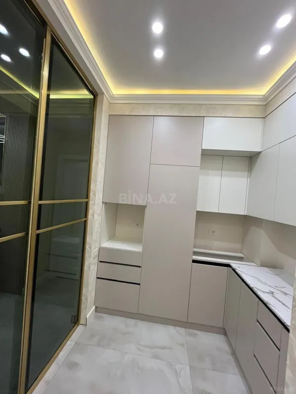 Satılır 2 otaqlı mənzil 72 m²