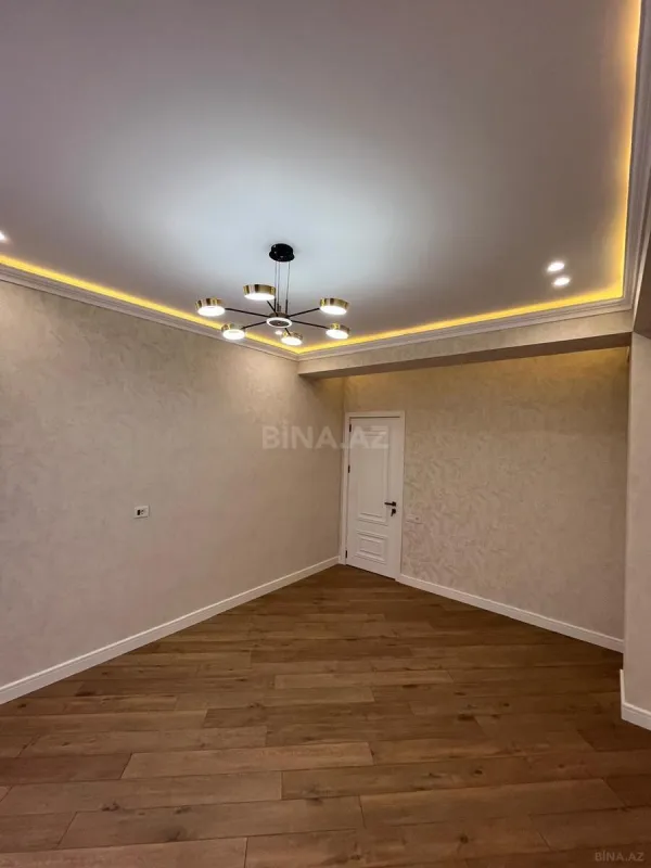 Satılır 2 otaqlı mənzil 72 m²