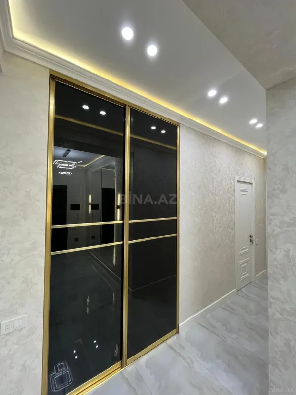 Satılır 2 otaqlı mənzil 72 m²