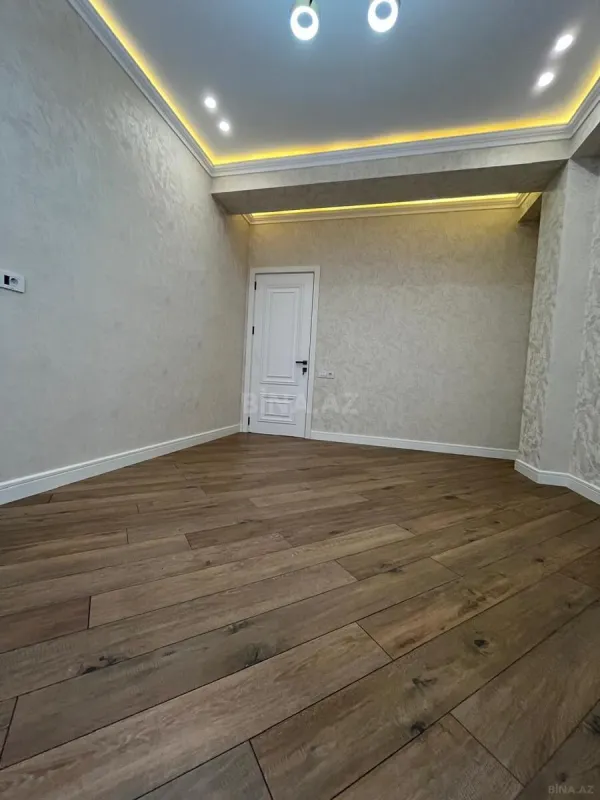 Satılır 2 otaqlı mənzil 72 m²