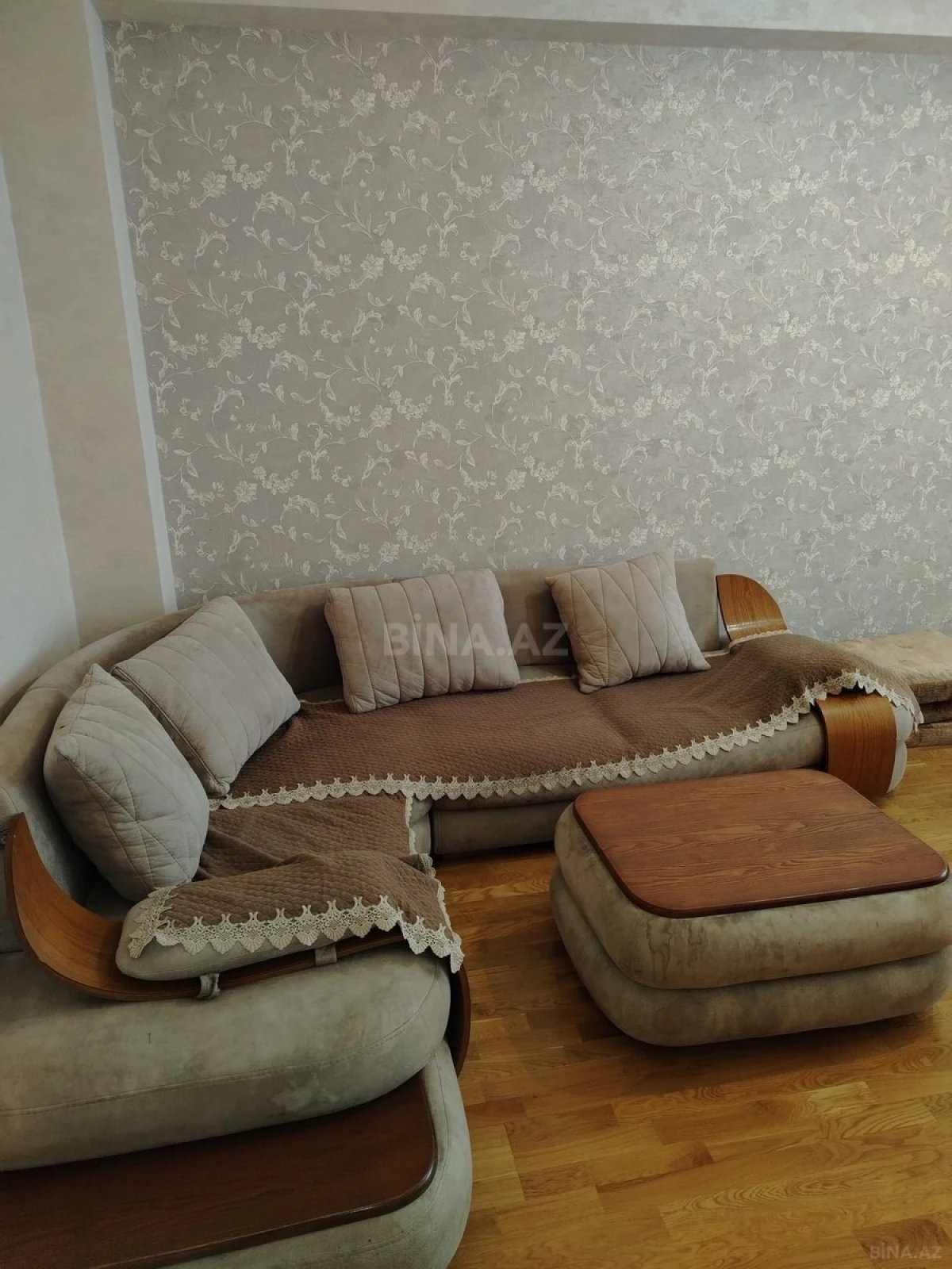 Kirayə verilir 2 otaqlı mənzil 65 m²