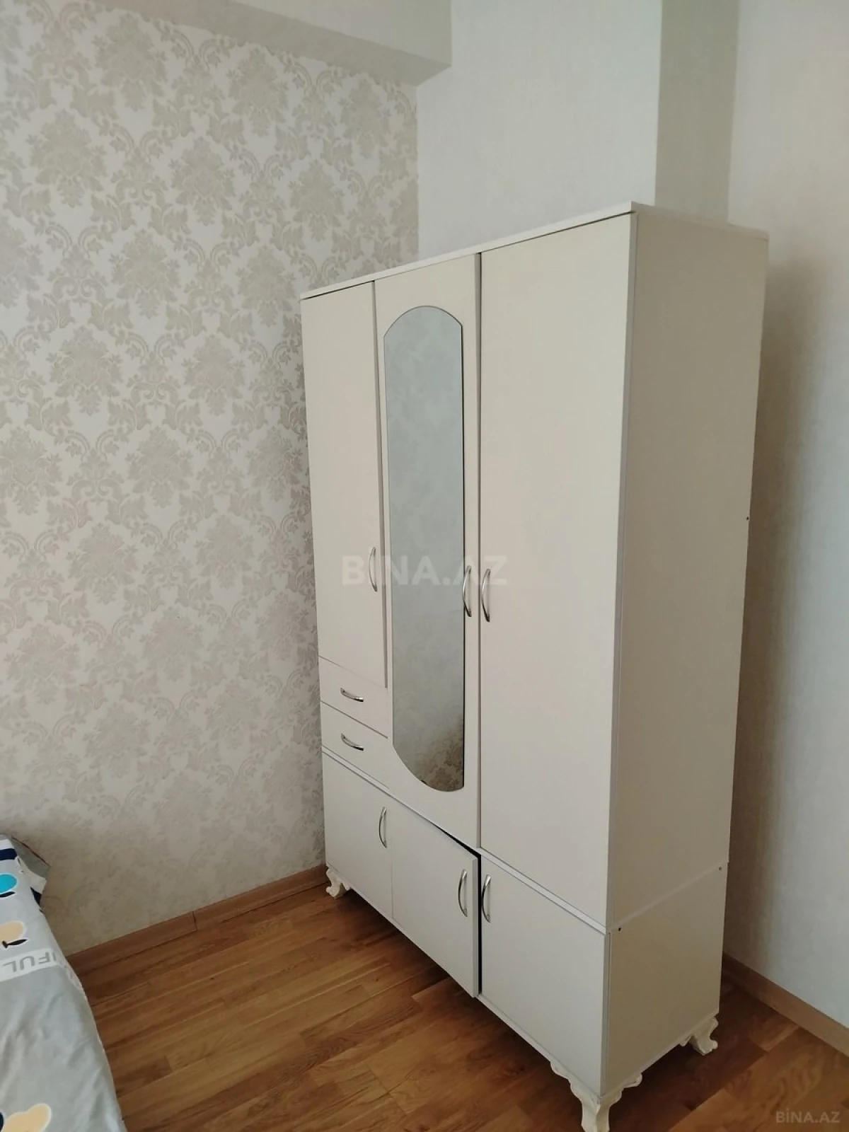 Kirayə verilir 2 otaqlı mənzil 65 m²