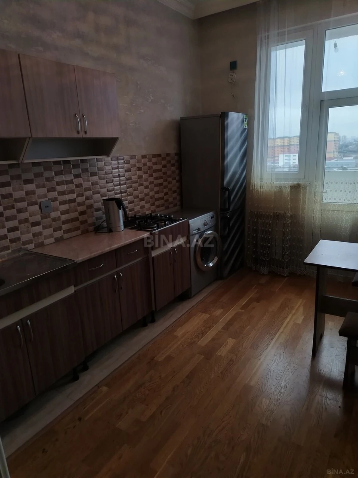 Kirayə verilir 2 otaqlı mənzil 65 m²