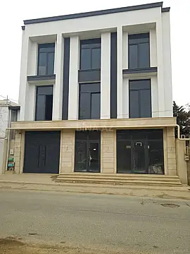 Satılır obyekt 390 m²