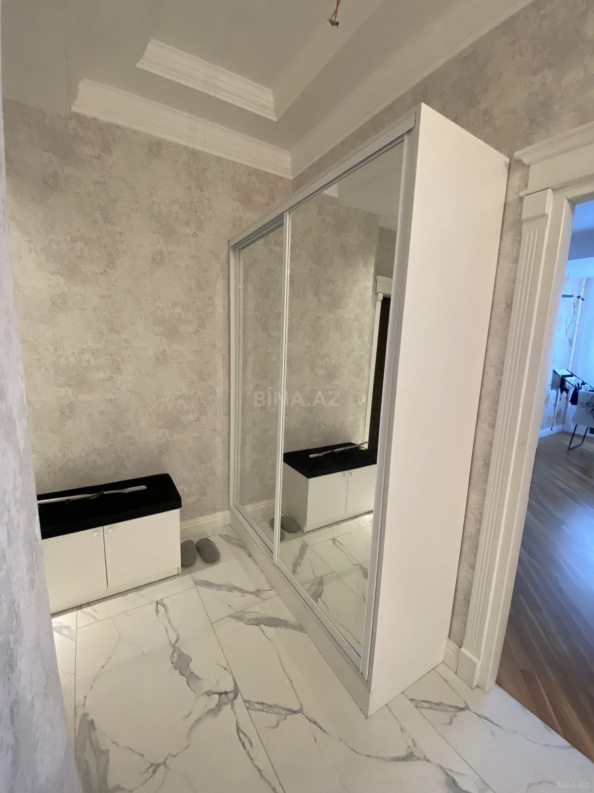 Satılır 3 otaqlı mənzil 110 m²
