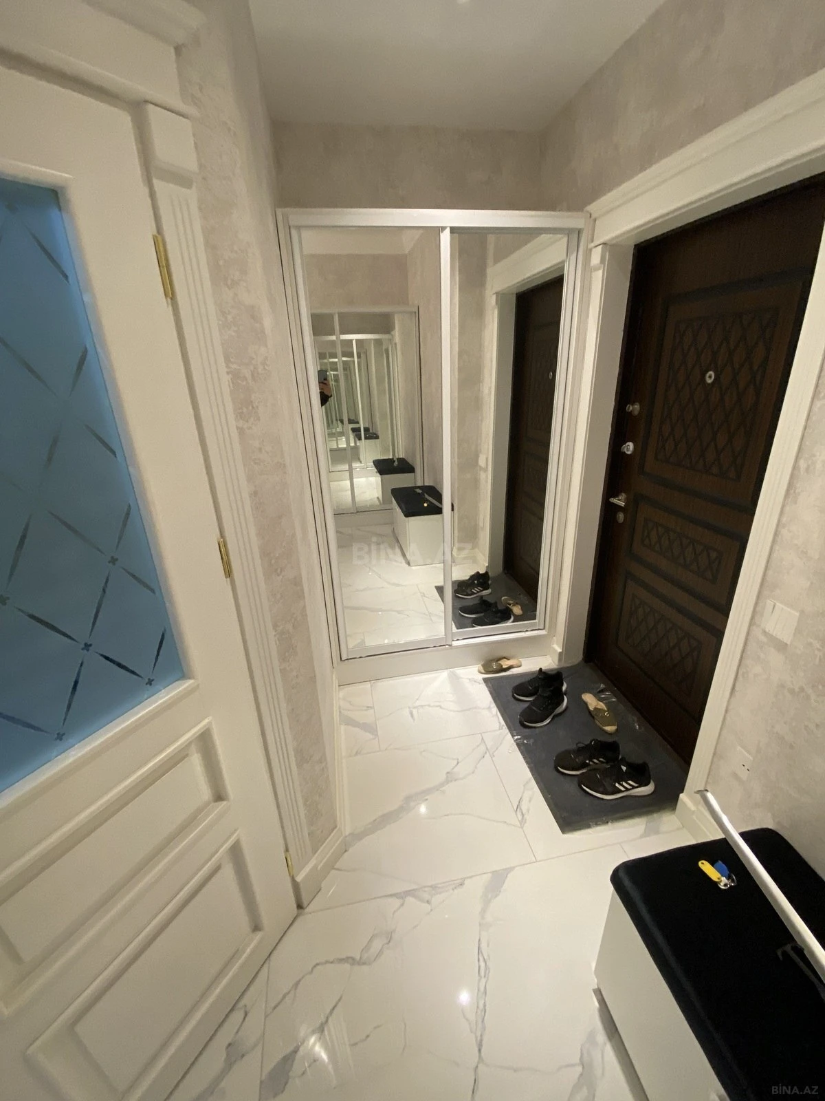 Satılır 3 otaqlı mənzil 110 m²