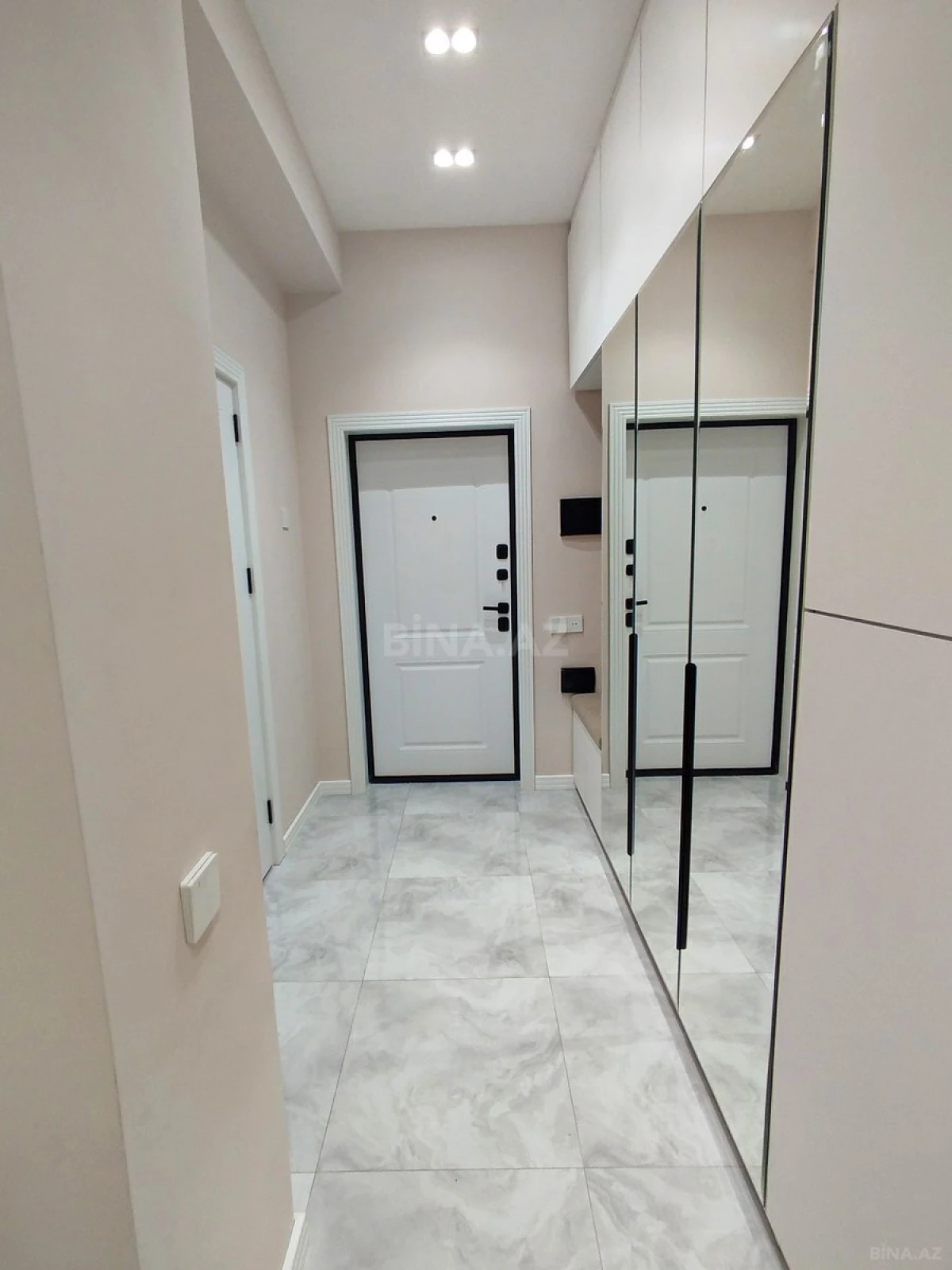 Kirayə verilir 2 otaqlı mənzil 45 m²
