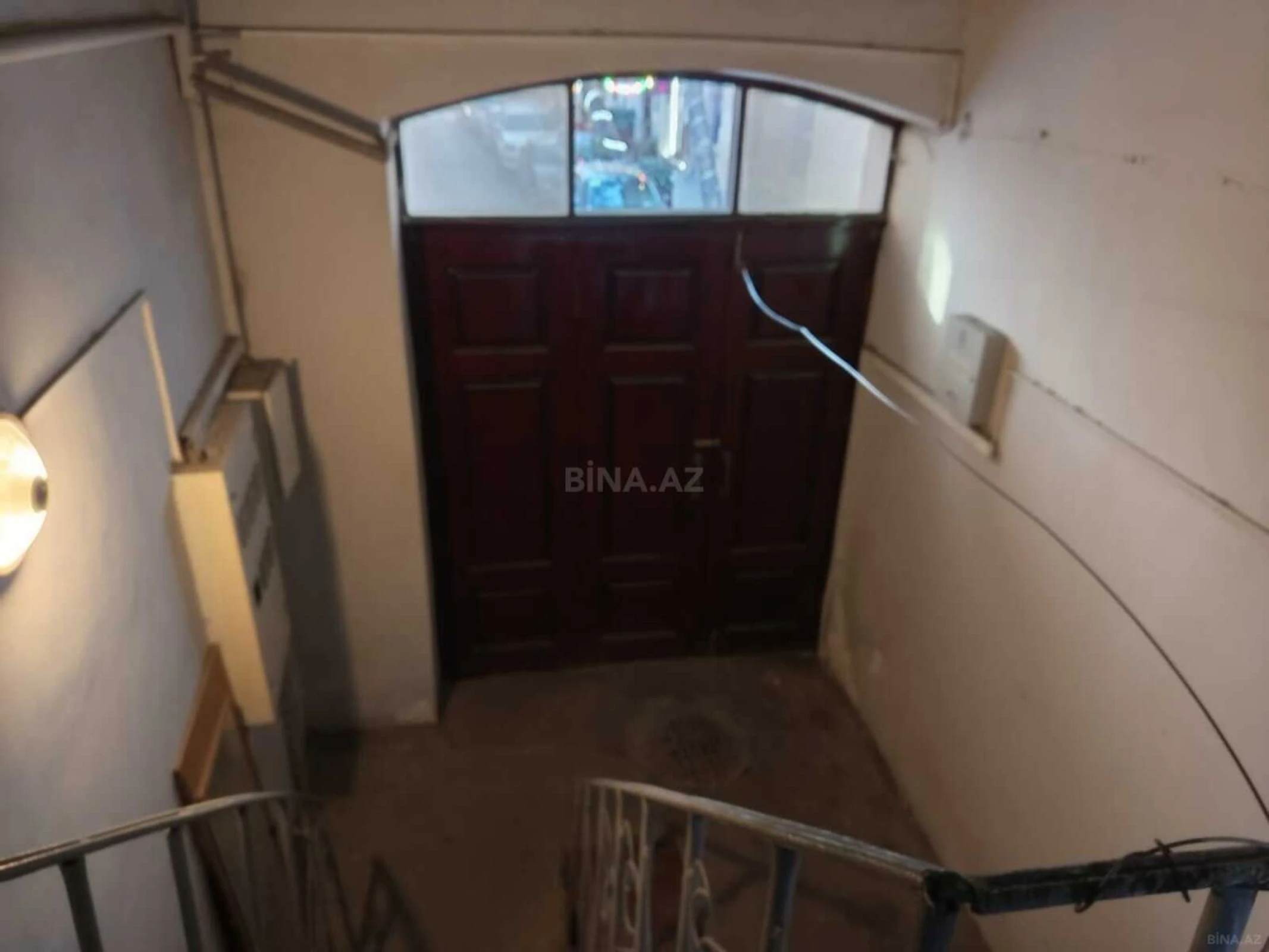 Satılır 4 otaqlı mənzil 95 m²