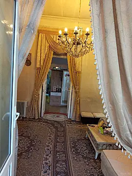 Satılır 4 otaqlı mənzil 95 m²