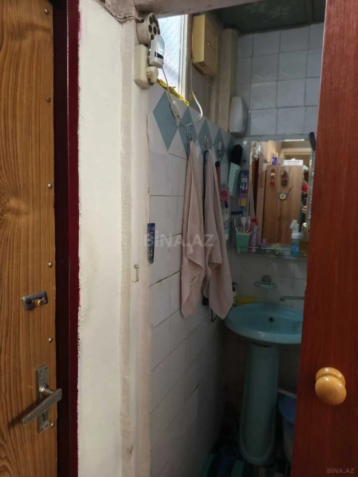 Satılır 4 otaqlı mənzil 95 m²