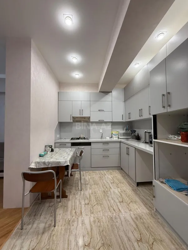 Satılır 3 otaqlı mənzil 90 m²