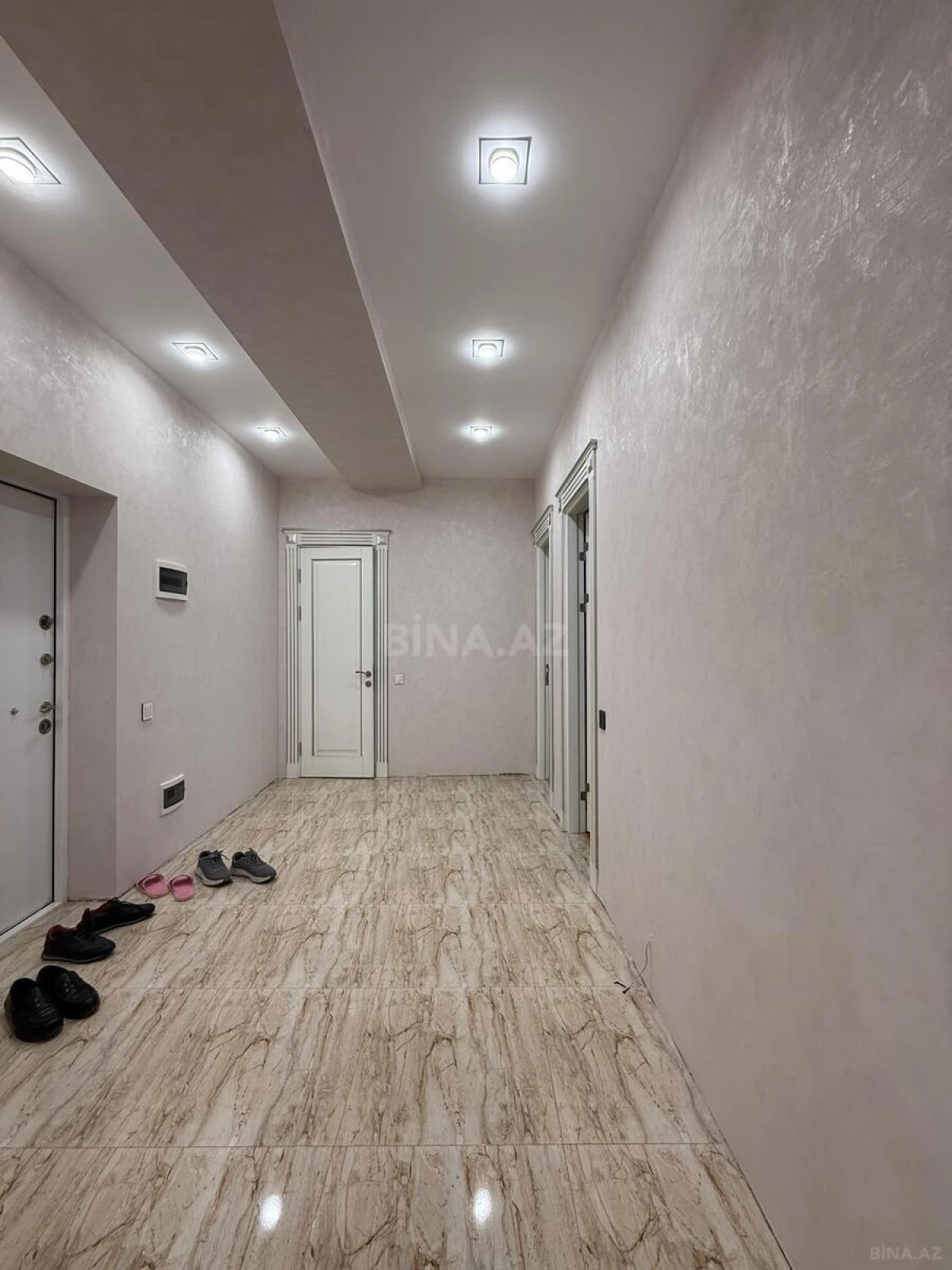 Satılır 3 otaqlı mənzil 90 m²
