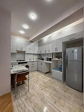 Satılır 3 otaqlı mənzil 90 m²