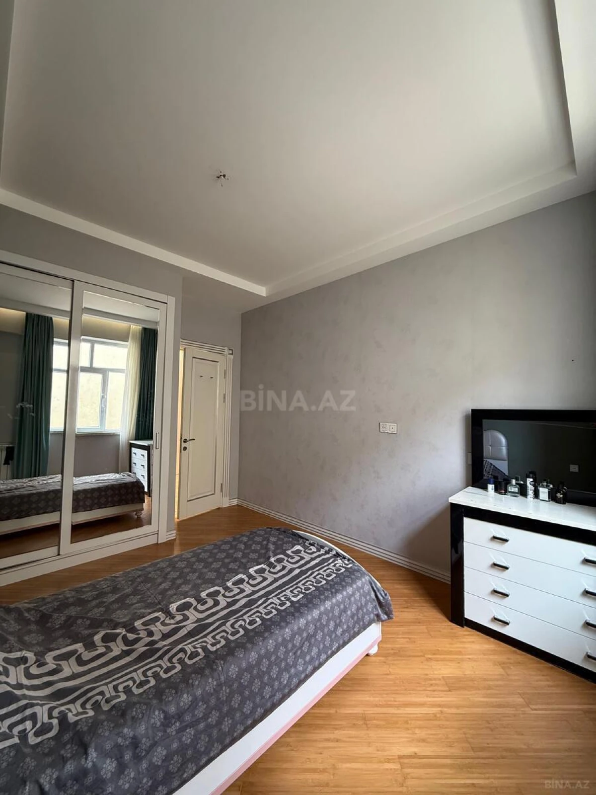 Satılır 3 otaqlı mənzil 90 m²