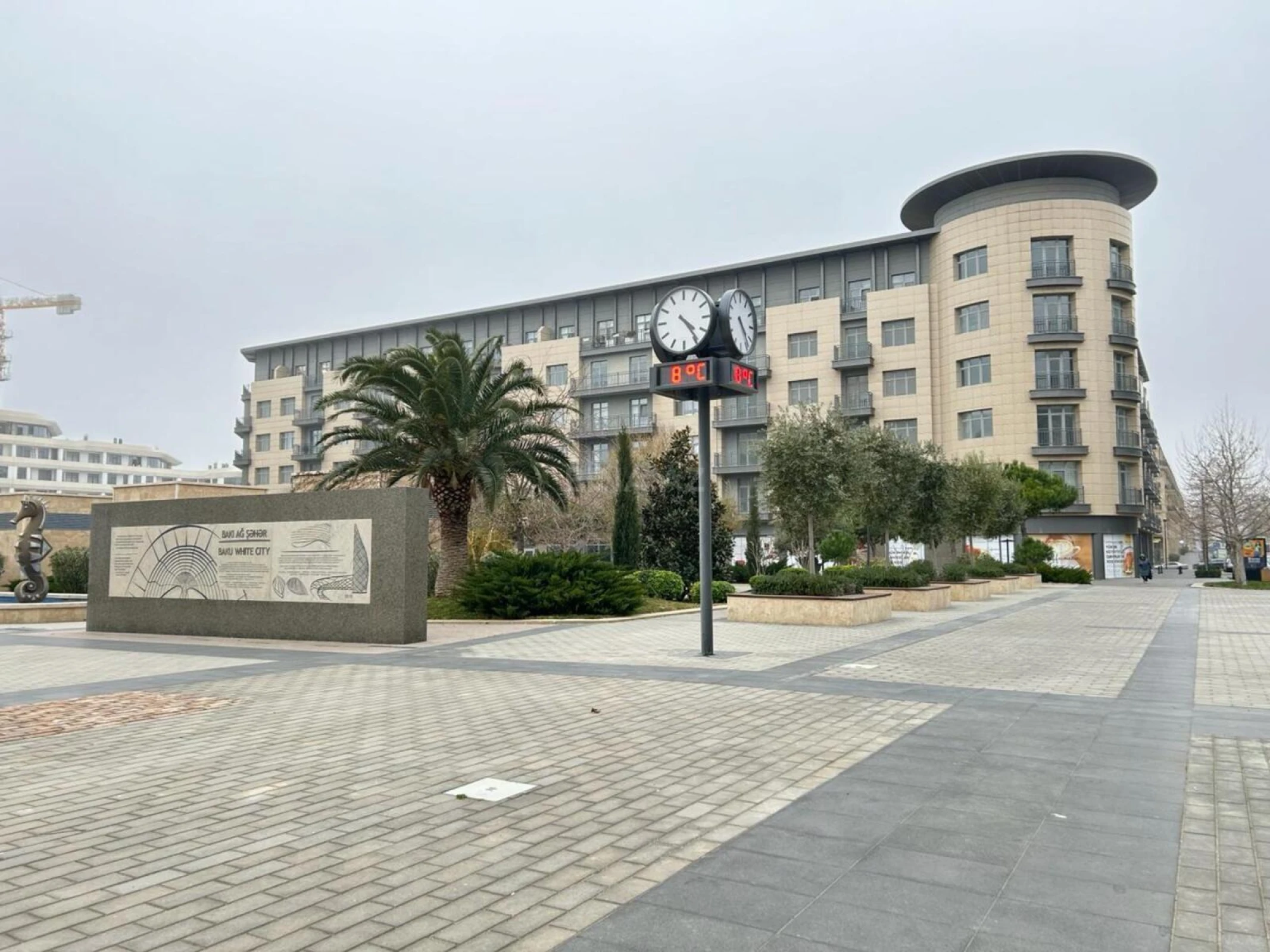 Satılır 3 otaqlı mənzil 140 m²