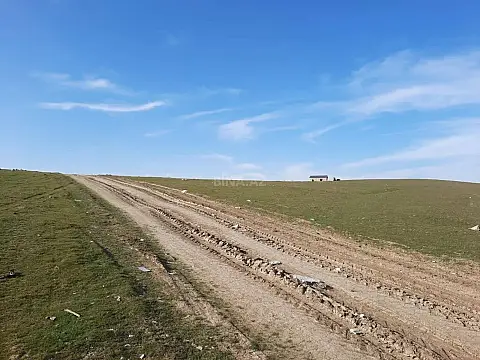 Satılır torpaq sahəsi 28 m²