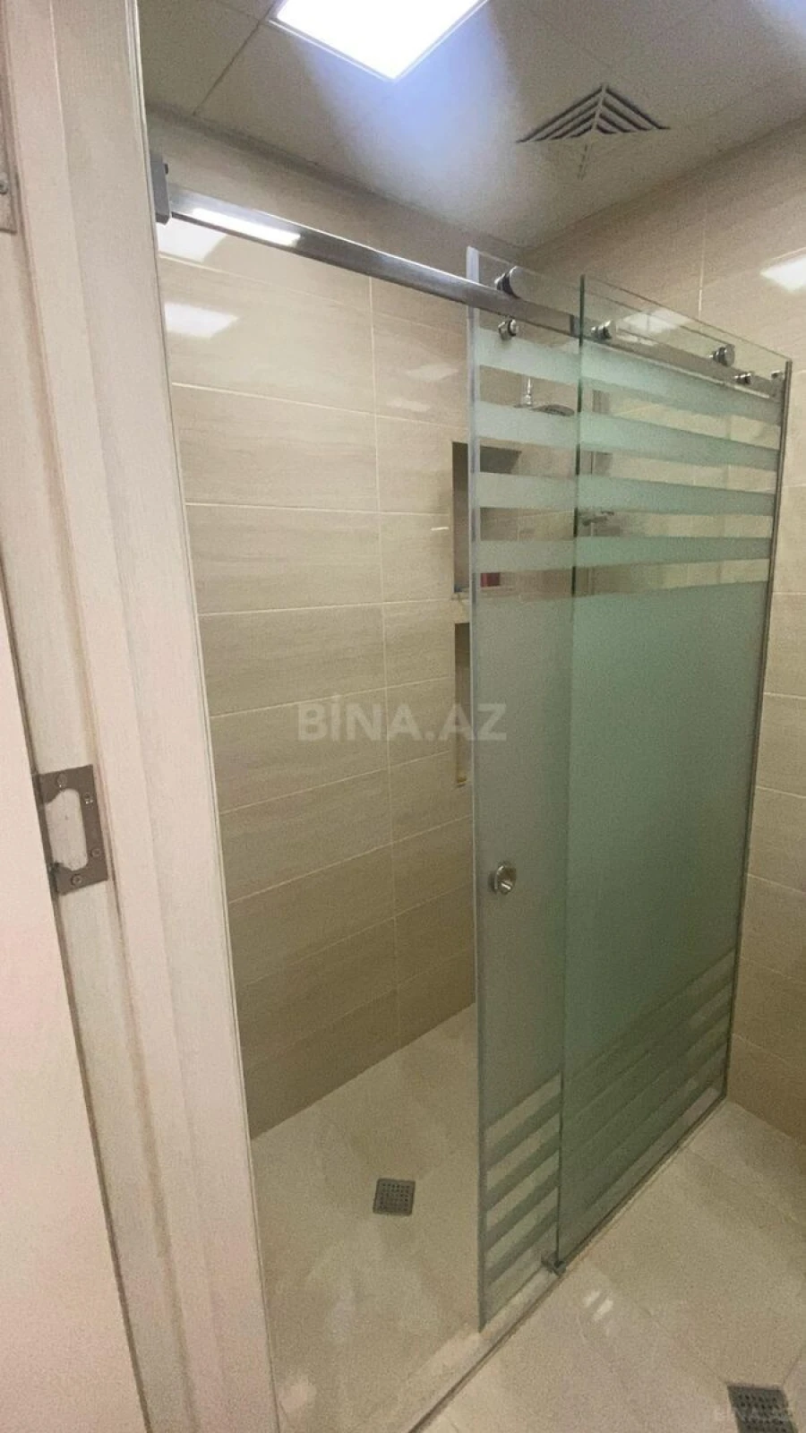 Satılır 1 otaqlı mənzil 38 m²