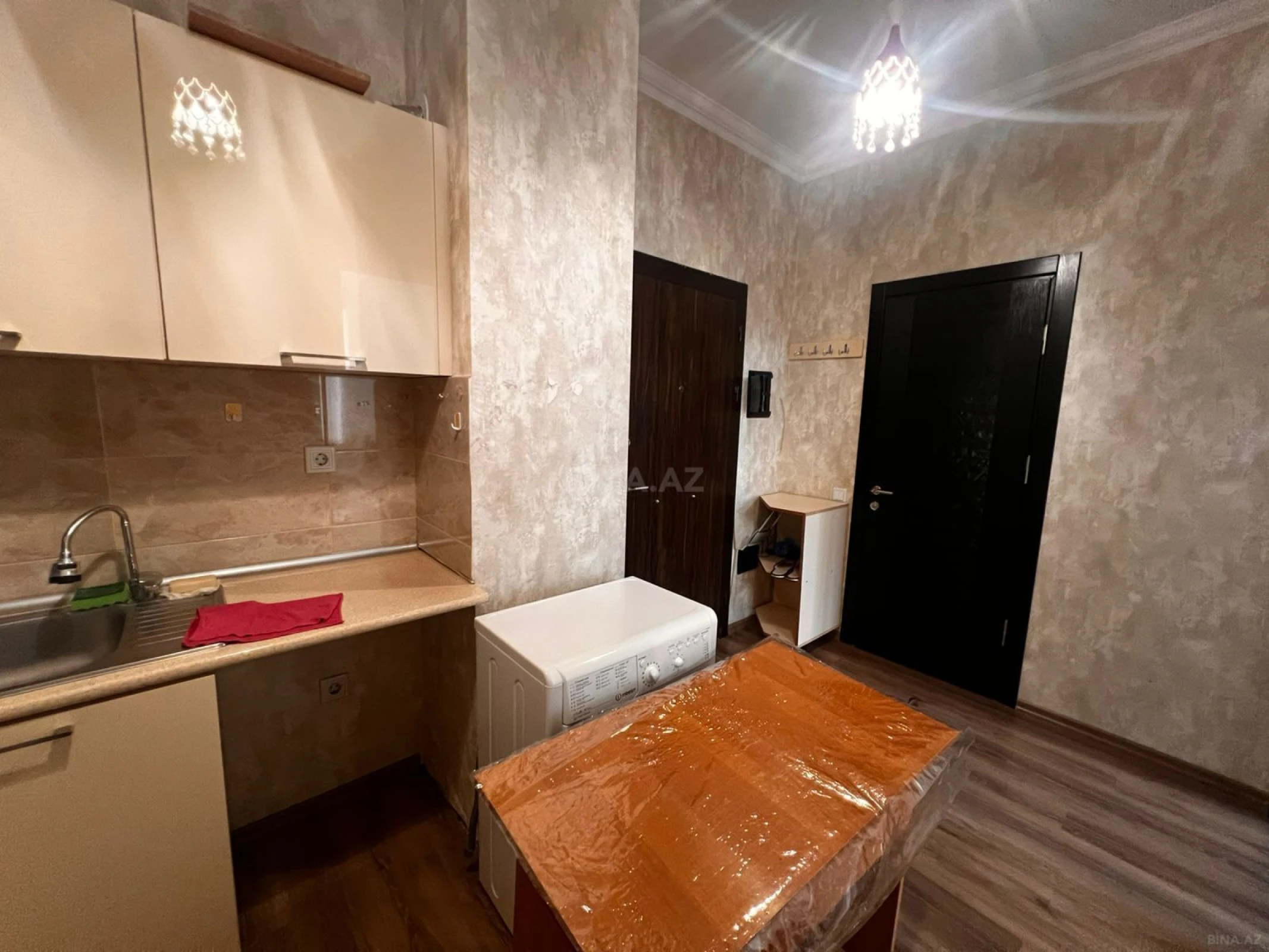 Kirayə verilir 2 otaqlı mənzil 50 m²