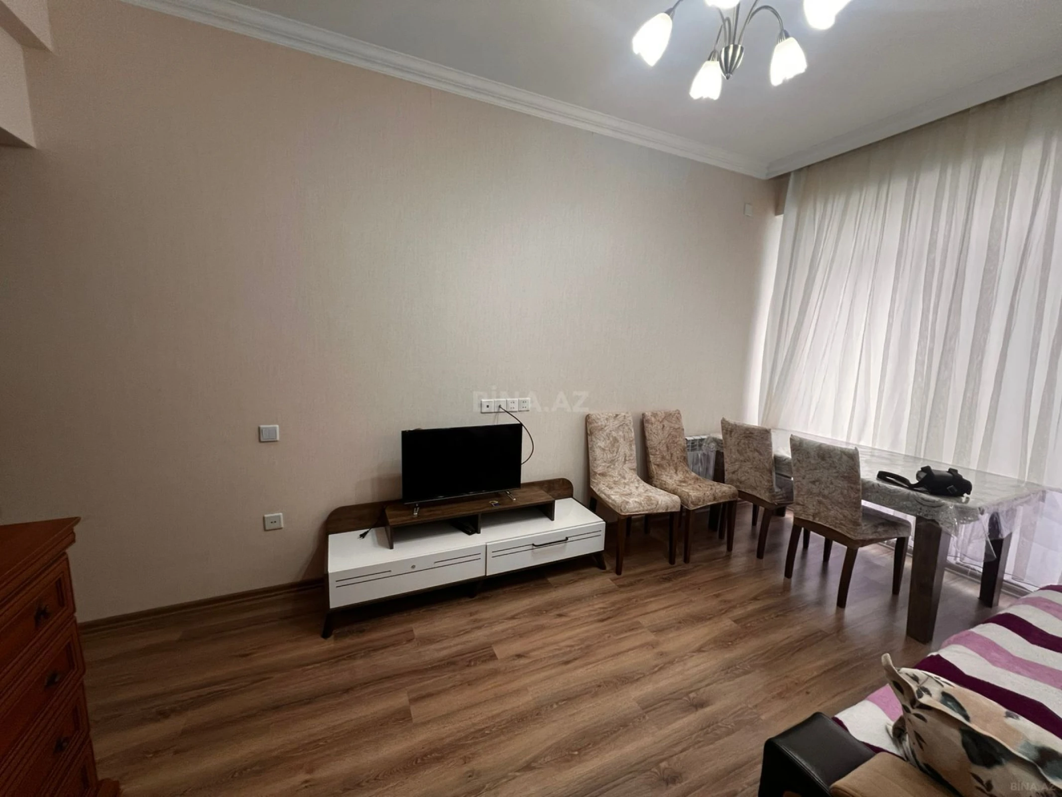Kirayə verilir 2 otaqlı mənzil 50 m²