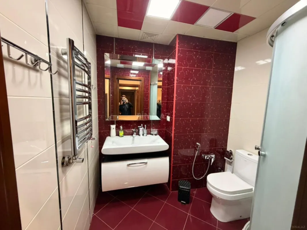 Satılır 4 otaqlı mənzil 170 m²