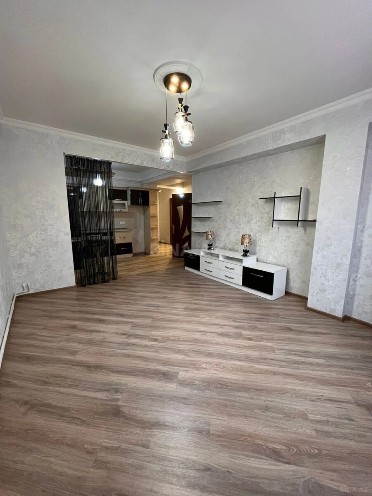 Satılır 2 otaqlı mənzil 60 m²