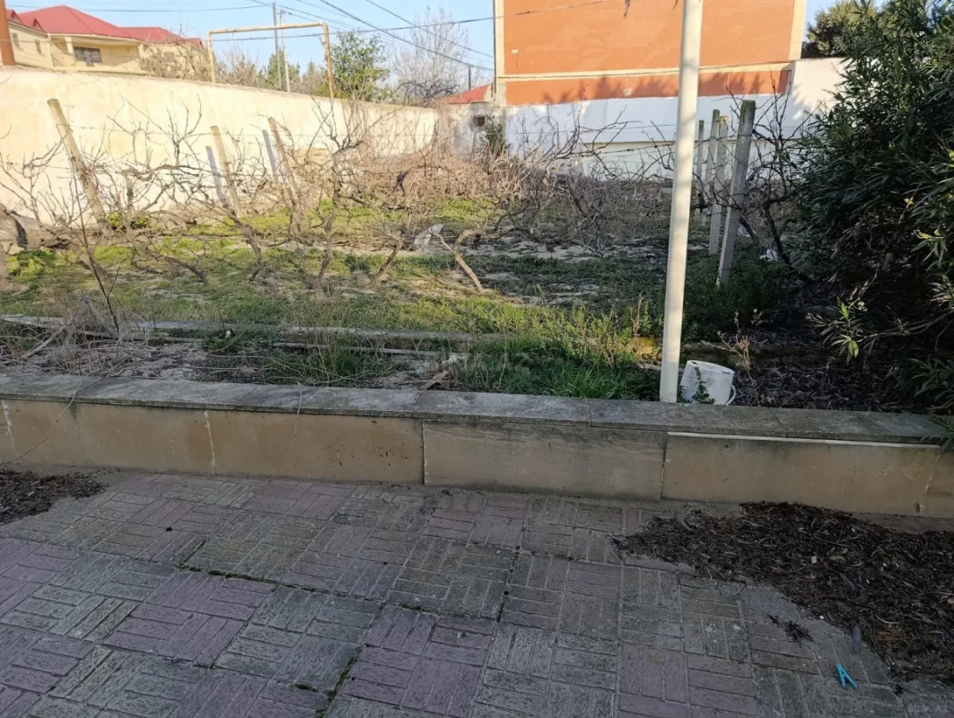 Satılır 4 otaqlı həyət evi 120 m²